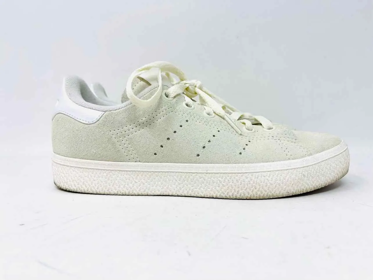 Adidas Size 6 Off White Suede Shoes Sneakers