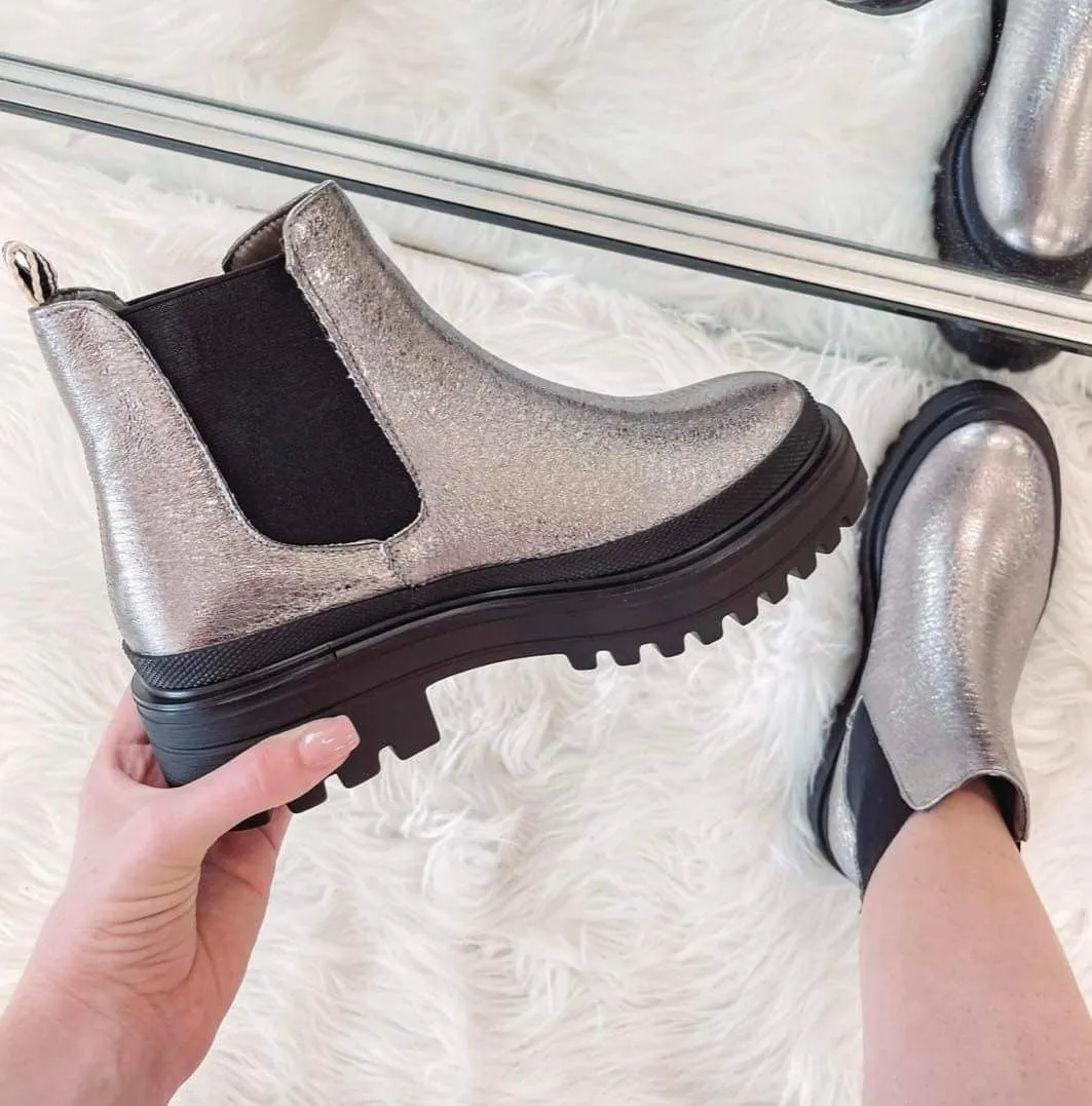 SHU SHOP | Yaneth Silver Glitter Bootie