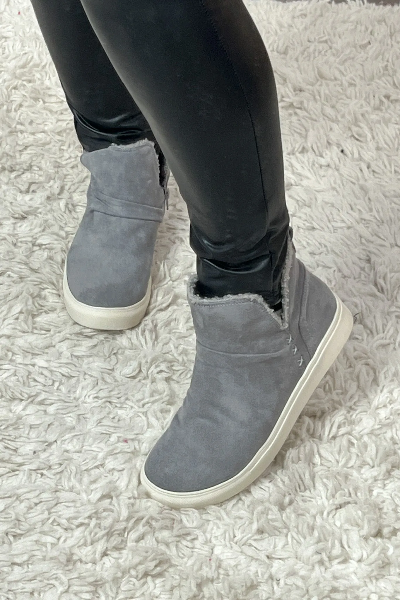 Very G Rica Faux Suede Sneaker : Grey